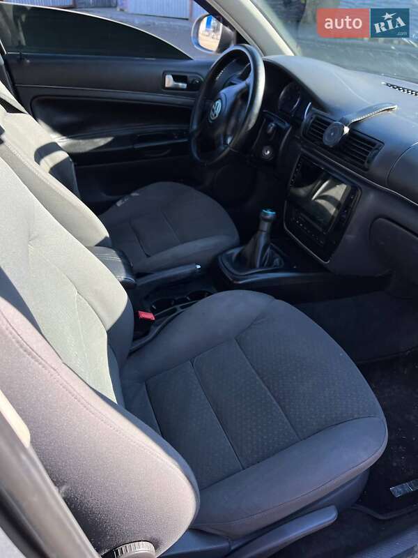 Седан Volkswagen Passat 2004 в Черновцах фото 20 Седан Volkswagen Passat 2004 в Черновцах