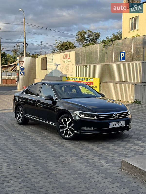 Седан Volkswagen Passat 2018 в Запорожье
