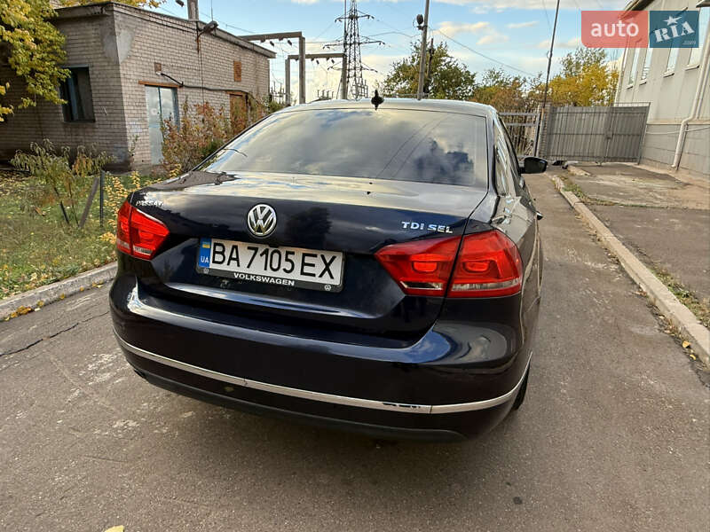 Седан Volkswagen Passat 2012 в Кривом Роге
