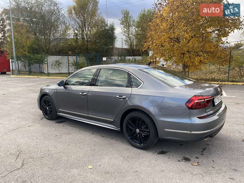 Седан Volkswagen Passat 2017 в Ужгороде фото 5 Седан Volkswagen Passat 2017 в Ужгороде