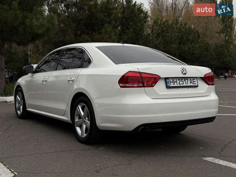 Седан Volkswagen Passat 2015 в Одессе