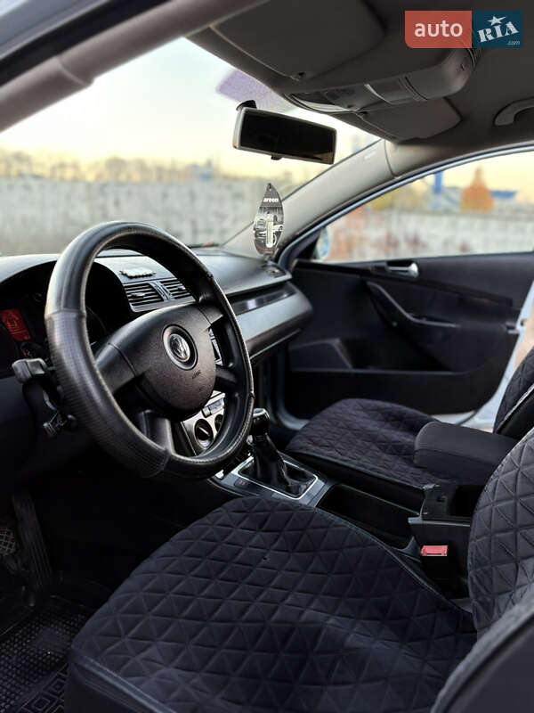Седан Volkswagen Passat 2005 в Подольске фото 4 Седан Volkswagen Passat 2005 в Подольске