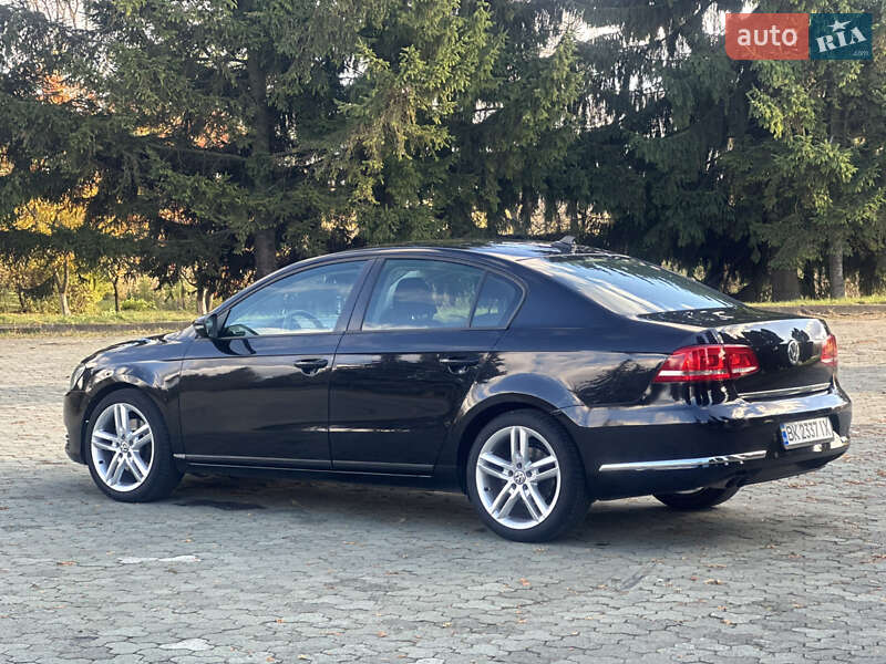 Седан Volkswagen Passat 2013 в Дубні