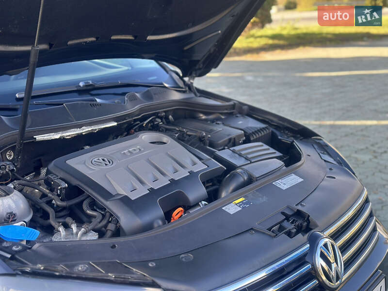 Седан Volkswagen Passat 2013 в Дубні