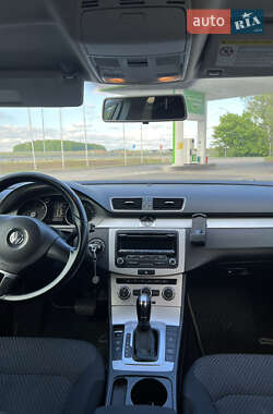 Универсал Volkswagen Passat 2012 в Полтаве