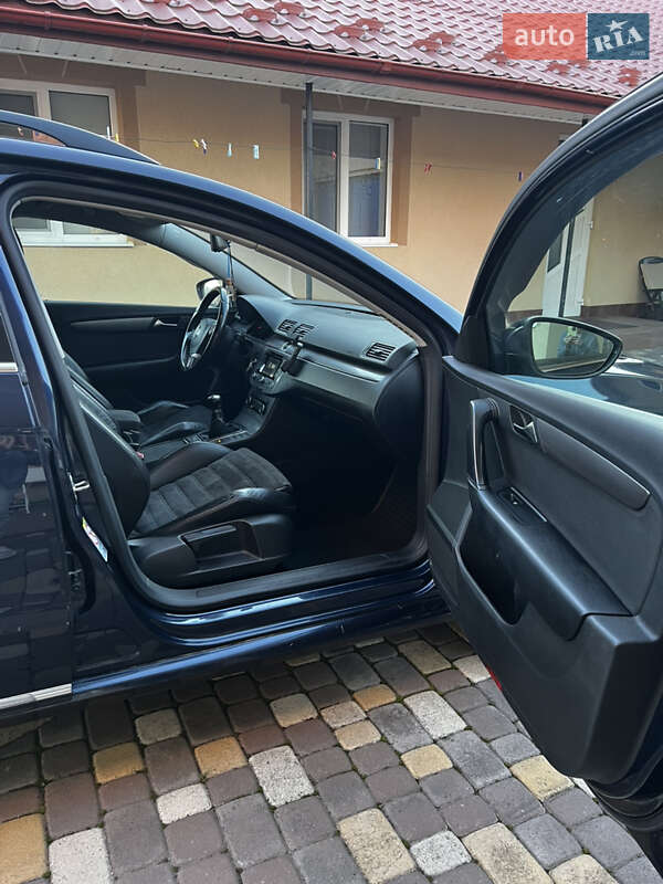 Универсал Volkswagen Passat 2012 в Кельменцах