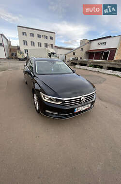 Универсал Volkswagen Passat 2016 в Луцке