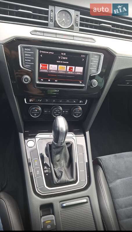 Универсал Volkswagen Passat 2016 в Черновцах