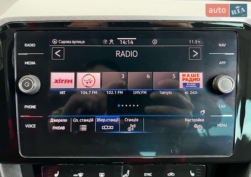 Універсал Volkswagen Passat 2021 в Львові