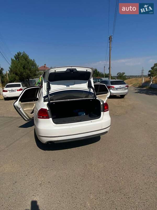 Седан Volkswagen Passat 2014 в Черноморске