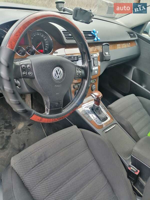 Универсал Volkswagen Passat 2005 в Полтаве