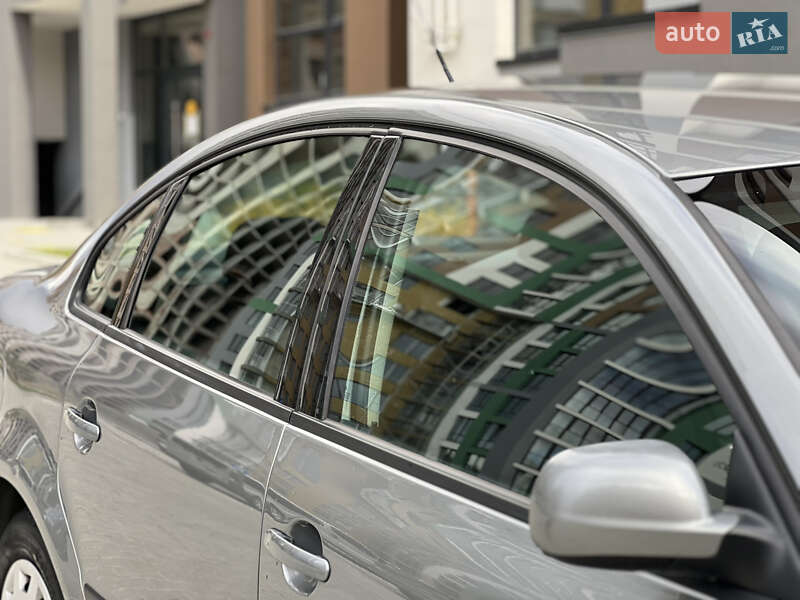 Седан Volkswagen Passat 2001 в Тернополе