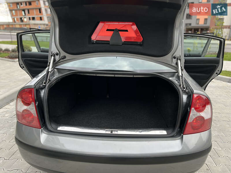 Седан Volkswagen Passat 2001 в Тернополе