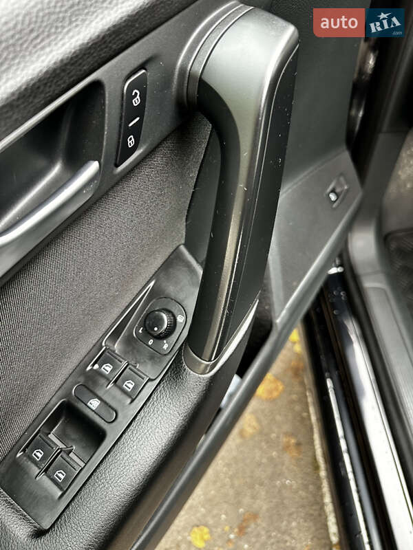 Седан Volkswagen Passat 2014 в Хмельницком