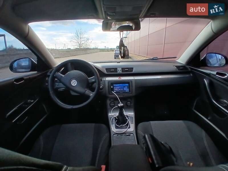 Седан Volkswagen Passat 2008 в Гайсине