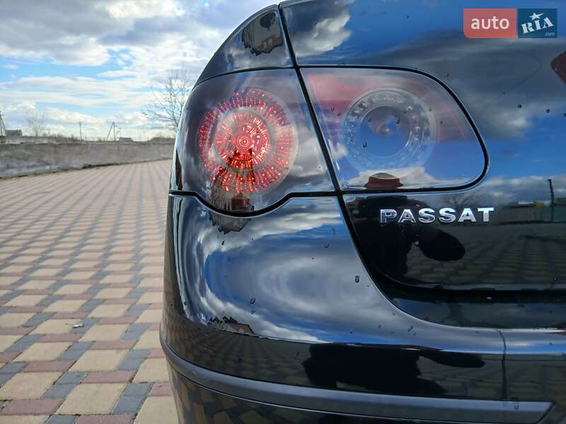Седан Volkswagen Passat 2008 в Гайсине