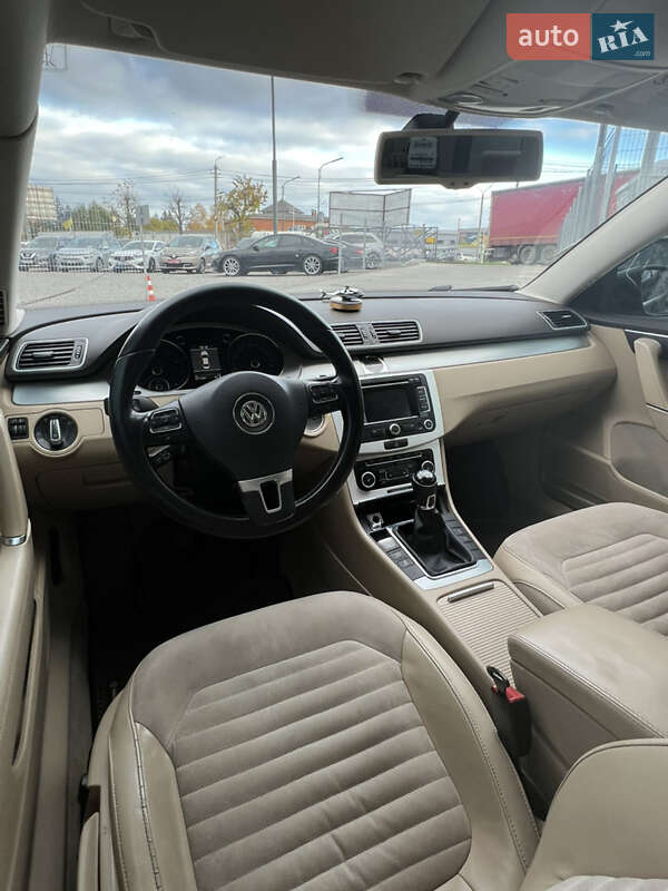 Седан Volkswagen Passat 2011 в Білій Церкві