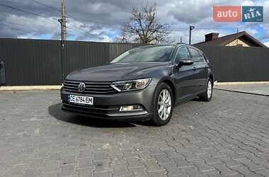 Універсал Volkswagen Passat 2015 в Чернівцях