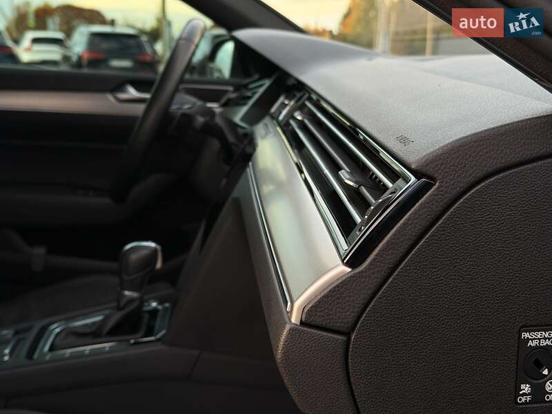 Універсал Volkswagen Passat 2017 в Луцьку фото 71 Універсал Volkswagen Passat 2017 в Луцьку