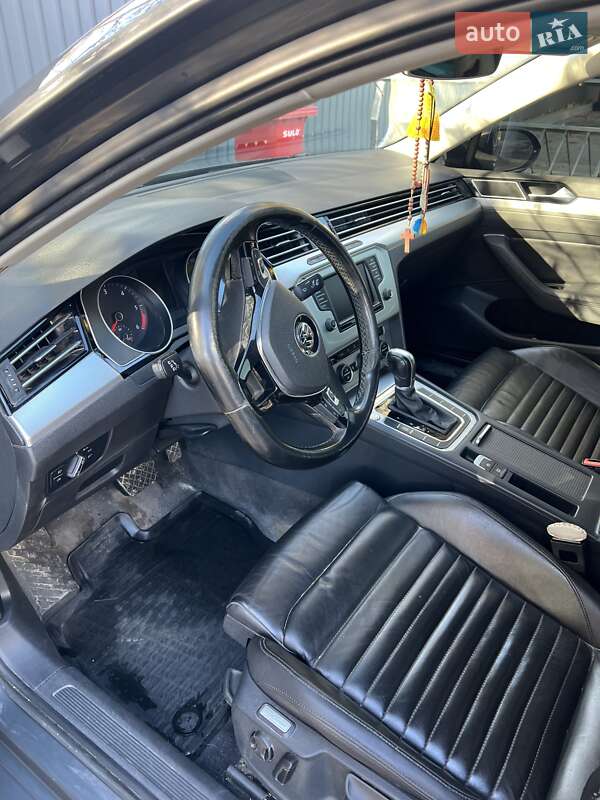 Седан Volkswagen Passat 2015 в Хмельницком фото 18 Седан Volkswagen Passat 2015 в Хмельницком