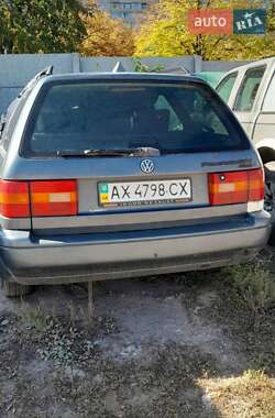 Универсал Volkswagen Passat 1996 в Харькове