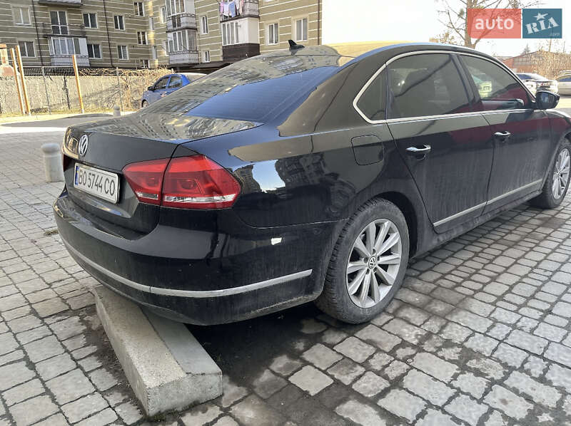 Седан Volkswagen Passat 2013 в Залещиках