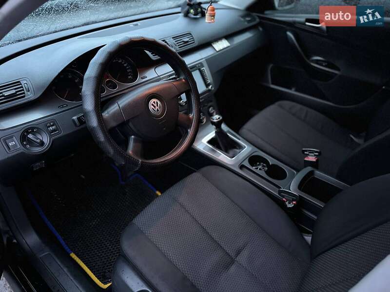Седан Volkswagen Passat 2009 в Запорожье