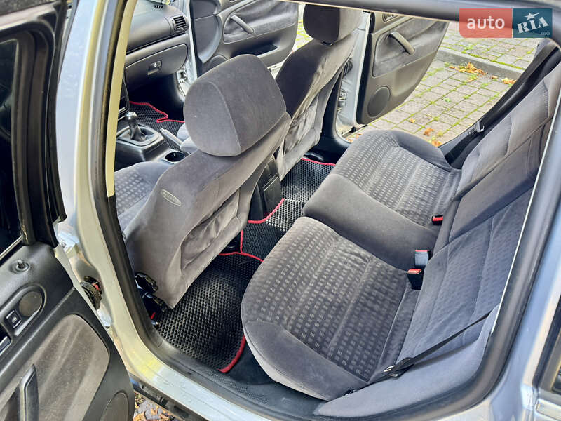 Универсал Volkswagen Passat 2001 в Калуше фото 11 Универсал Volkswagen Passat 2001 в Калуше