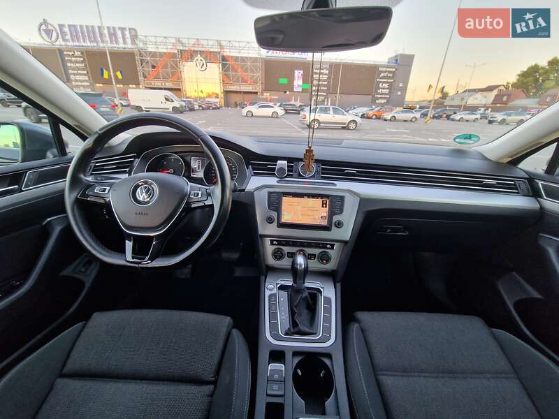 Універсал Volkswagen Passat 2015 в Києві фото 37 Універсал Volkswagen Passat 2015 в Києві