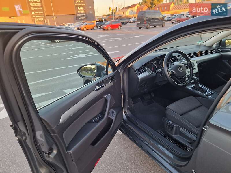 Універсал Volkswagen Passat 2015 в Києві фото 19 Універсал Volkswagen Passat 2015 в Києві
