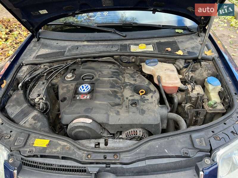 Универсал Volkswagen Passat 2001 в Чернигове