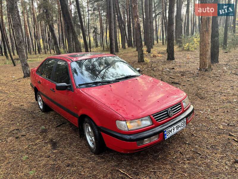 Седан Volkswagen Passat 1993 в Ахтырке