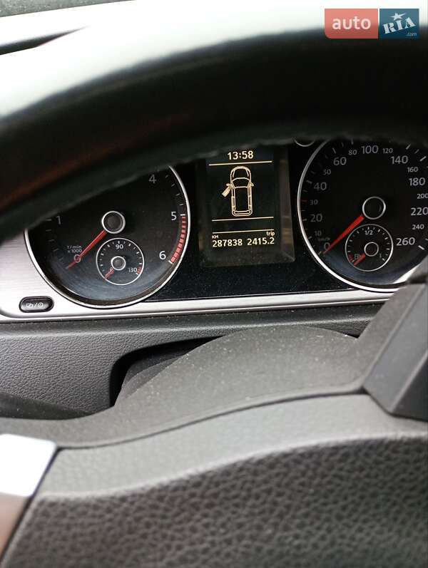 Универсал Volkswagen Passat 2012 в Маневичах