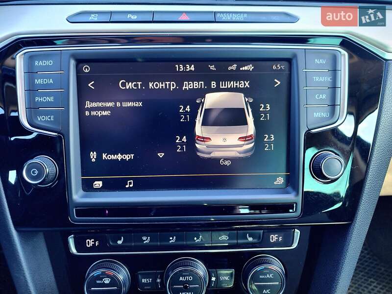 Седан Volkswagen Passat 2015 в Черновцах