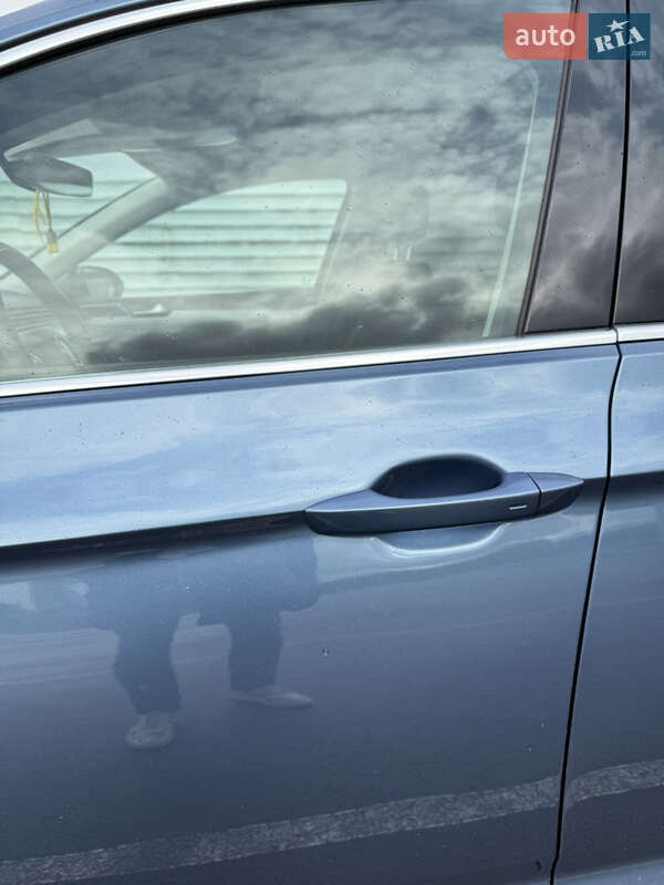 Универсал Volkswagen Passat 2017 в Львове фото 20 Универсал Volkswagen Passat 2017 в Львове