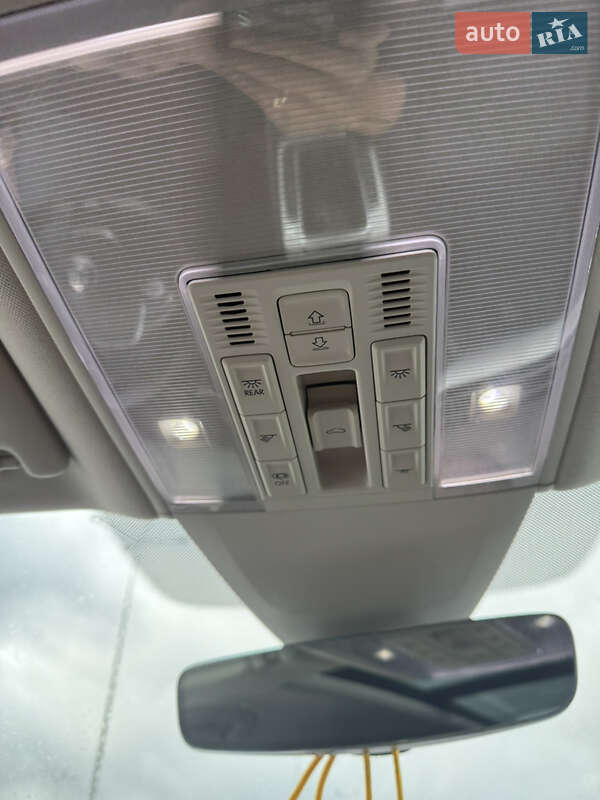 Универсал Volkswagen Passat 2017 в Львове фото 33 Универсал Volkswagen Passat 2017 в Львове