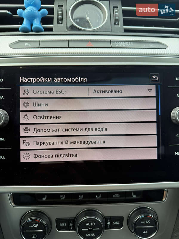 Универсал Volkswagen Passat 2017 в Львове фото 47 Универсал Volkswagen Passat 2017 в Львове