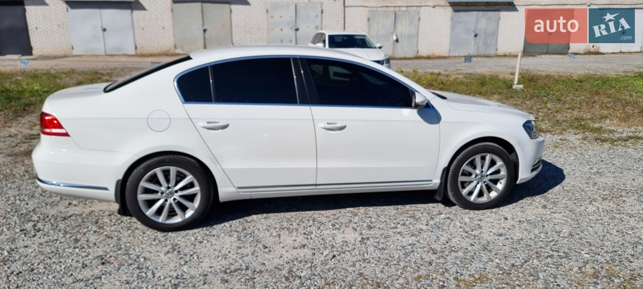 2015 Volkswagen Passat - мініатюра 12