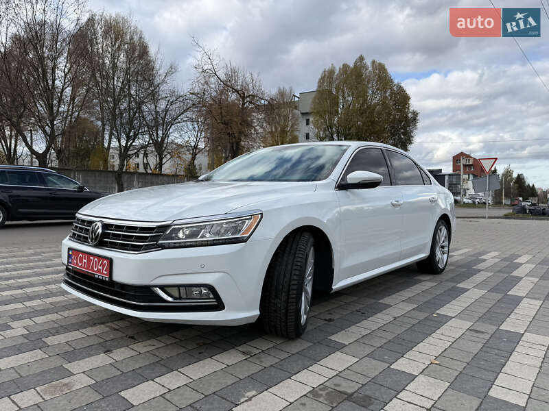 Седан Volkswagen Passat 2017 в Львові