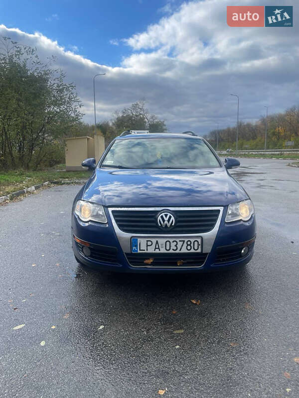 Универсал Volkswagen Passat 2006 в Киеве
