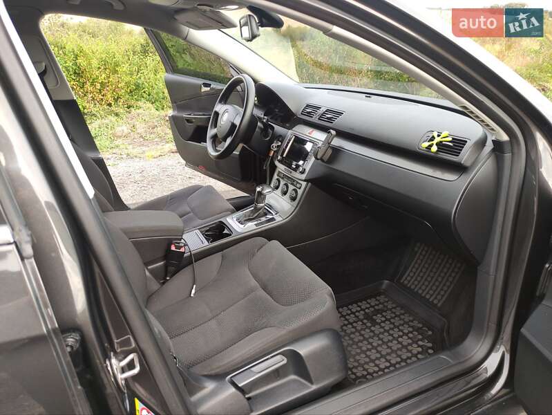 Универсал Volkswagen Passat 2006 в Хмельницком