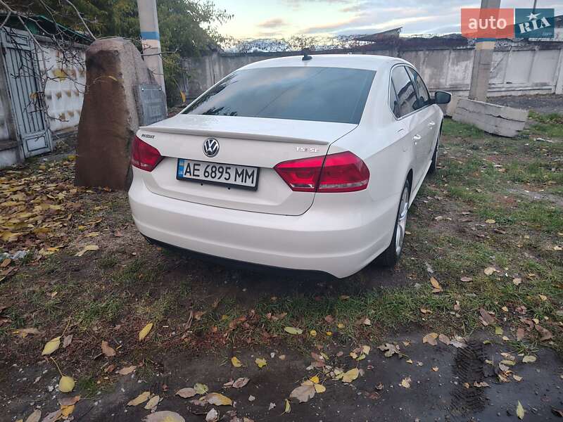 Седан Volkswagen Passat 2013 в Каменском
