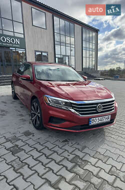 Седан Volkswagen Passat 2021 в Тернополе