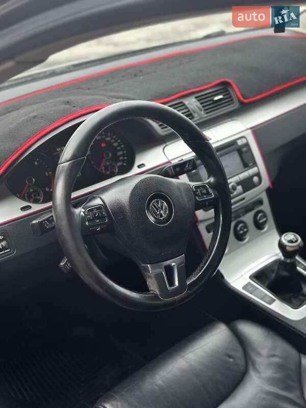 Универсал Volkswagen Passat 2009 в Львове