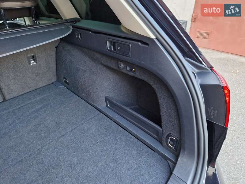 Универсал Volkswagen Passat 2016 в Киеве фото 61 Универсал Volkswagen Passat 2016 в Киеве