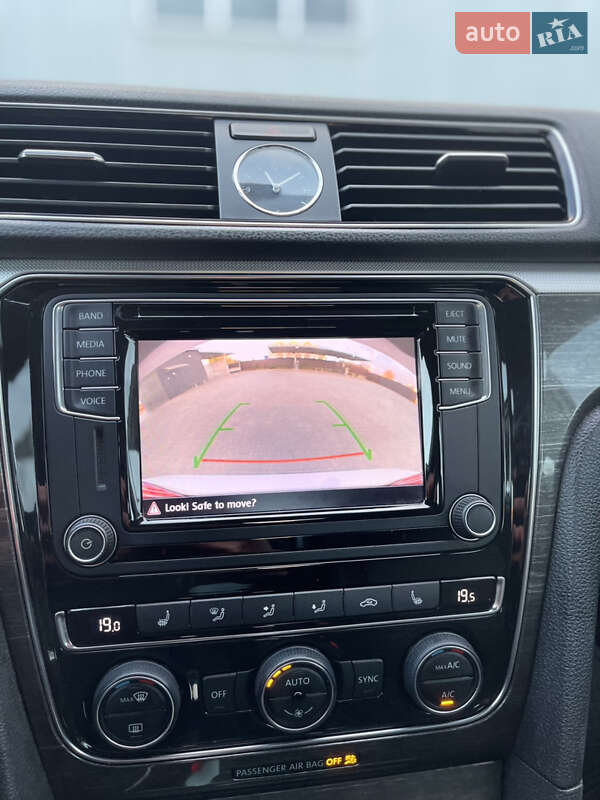 Седан Volkswagen Passat 2016 в Киеве