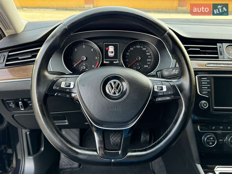 Седан Volkswagen Passat 2016 в Львове фото 23 Седан Volkswagen Passat 2016 в Львове