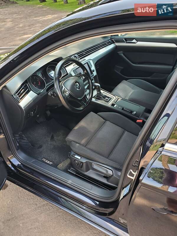 Универсал Volkswagen Passat 2015 в Тростянце фото 7 Универсал Volkswagen Passat 2015 в Тростянце