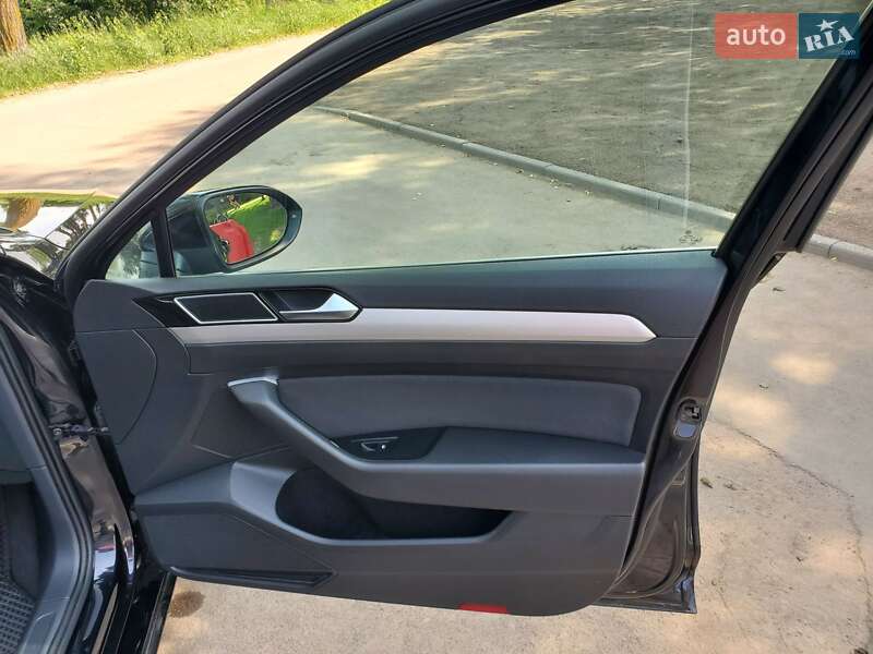 Универсал Volkswagen Passat 2015 в Тростянце фото 18 Универсал Volkswagen Passat 2015 в Тростянце