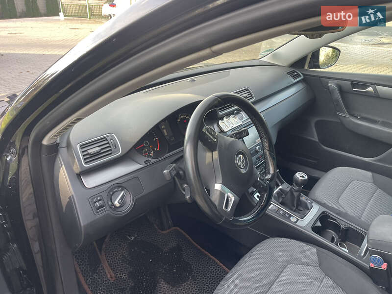Універсал Volkswagen Passat 2010 в Кіцмані